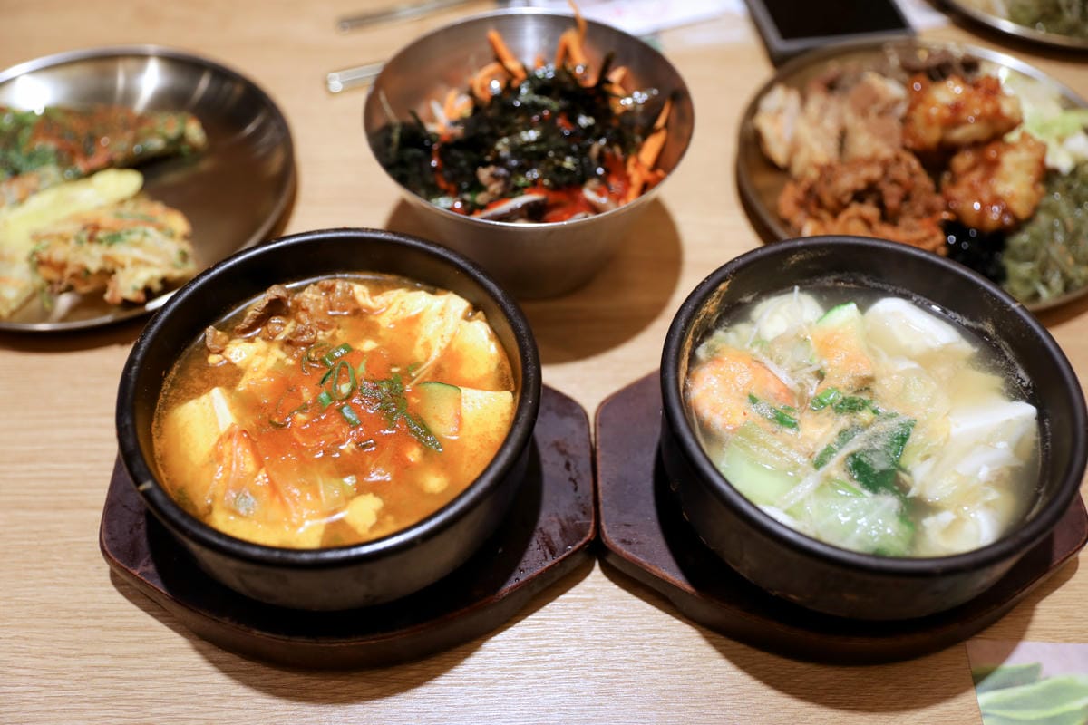 西門町韓式料理嫩豆腐鍋推薦! 江陵阿嬤강릉할매韓鍋料理吃到飽(西門店) 喜歡豆腐料理的人千萬別錯過~