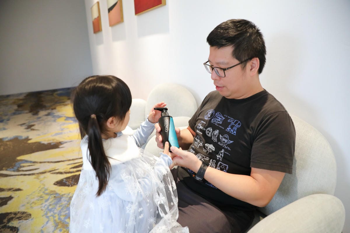 油性頭皮洗髮精推薦! 康定CONTIN 極萃豐盈洗髮乳 長效控油配方,強健髮根,讓頭髮能夠維持蓬鬆豐盈感! - 第4張圖 油性頭皮洗髮精推薦! 康定CONTIN 極萃豐盈洗髮乳 長效控油配方,強健髮根,讓頭髮能夠維持蓬鬆豐盈感!