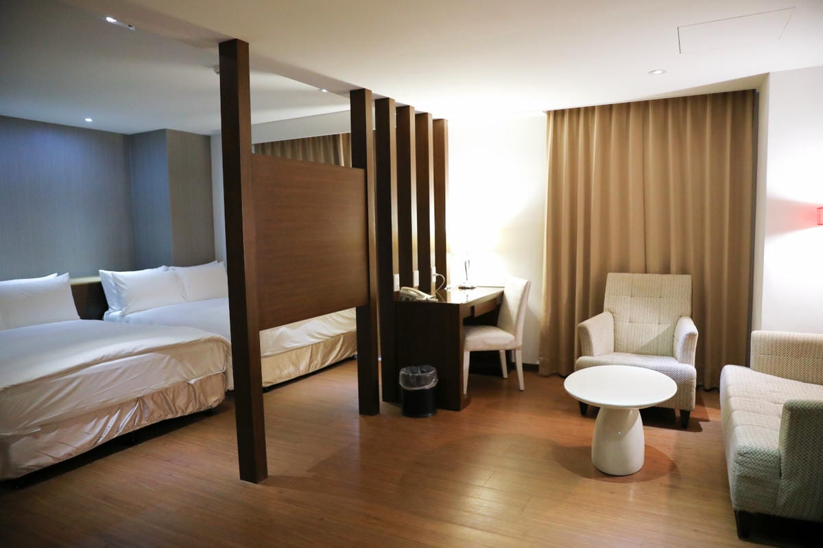 花蓮商務/親子旅遊住宿飯店推薦! 花蓮力麗華美達安可酒店 地理位置交通方便!