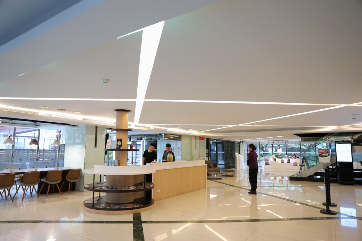 花蓮商務/親子旅遊住宿飯店推薦! 花蓮力麗華美達安可酒店 地理位置交通方便!