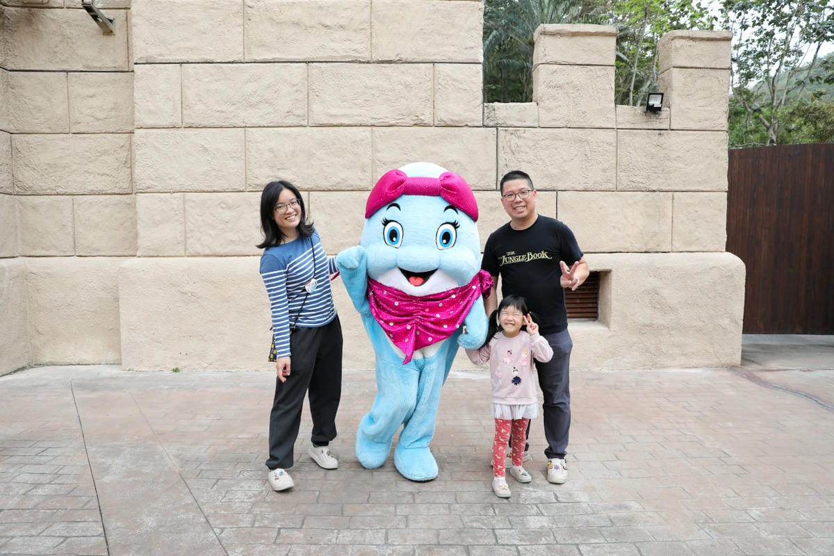 花蓮遠雄海洋公園親親海洋夜未眠 近距離與海豚海獅親近,夜探水族館,與魚共眠超好玩親子行程推薦!
