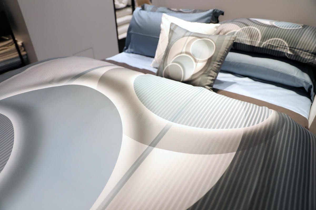 日比家族義大利寢具品牌CARRARA 簡約設計寢具開箱 SOGO台北復興館百貨寢具專櫃推薦! - 第6張圖 日比家族義大利寢具品牌CARRARA 簡約設計寢具開箱 SOGO台北復興館百貨寢具專櫃推薦!