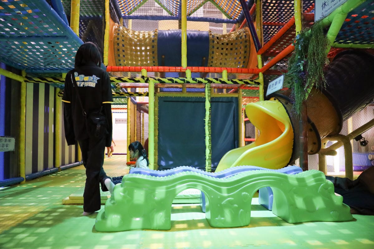 PaPark爬爬客親子樂園(土城日月光店) 台北兒童室內遊樂園推薦! 全日暢玩只要360