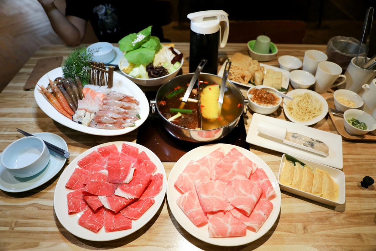 台北高質感火鍋推薦! 汆食作伙鍋(中山店) 特色鍋物湯底+雙人海陸套餐 - 第14張圖 台北高質感火鍋推薦! 汆食作伙鍋(中山店) 特色鍋物湯底+雙人海陸套餐
