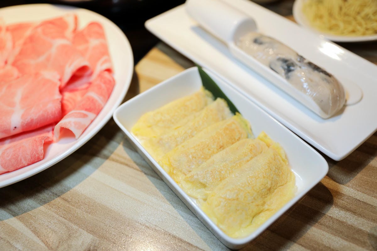台北高質感火鍋推薦! 汆食作伙鍋(中山店) 特色鍋物湯底+雙人海陸套餐 - 第24張圖 台北高質感火鍋推薦! 汆食作伙鍋(中山店) 特色鍋物湯底+雙人海陸套餐
