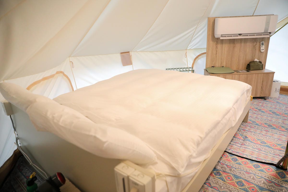 蟬說：暖硫 陽明山溫泉露營推薦! 台北懶人露營一泊二食+圍爐煮茶,帳篷內獨立衛浴