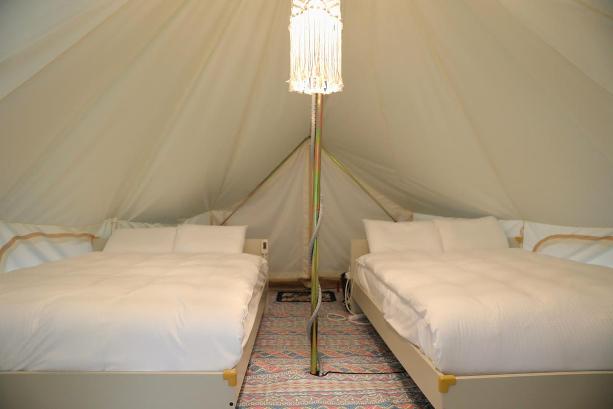 蟬說：暖硫 陽明山溫泉露營推薦! 台北懶人露營一泊二食+圍爐煮茶,帳篷內獨立衛浴