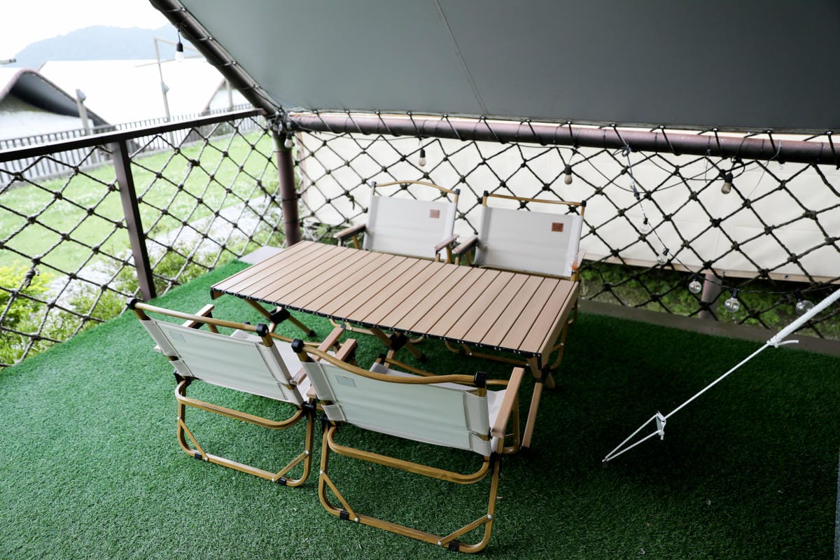 蟬說：暖硫 陽明山溫泉露營推薦! 台北懶人露營一泊二食+圍爐煮茶,帳篷內獨立衛浴