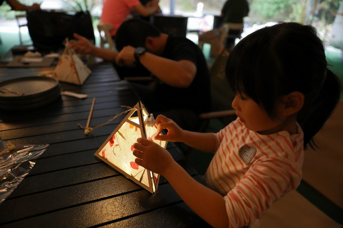 蟬說：暖硫 陽明山溫泉露營推薦! 台北懶人露營一泊二食+圍爐煮茶,帳篷內獨立衛浴