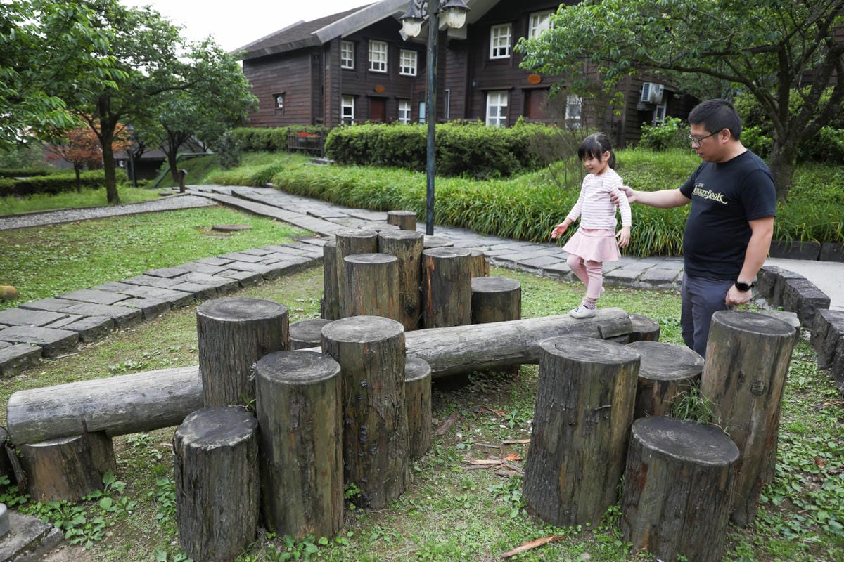 蟬說：暖硫 陽明山溫泉露營推薦! 台北懶人露營一泊二食+圍爐煮茶,帳篷內獨立衛浴