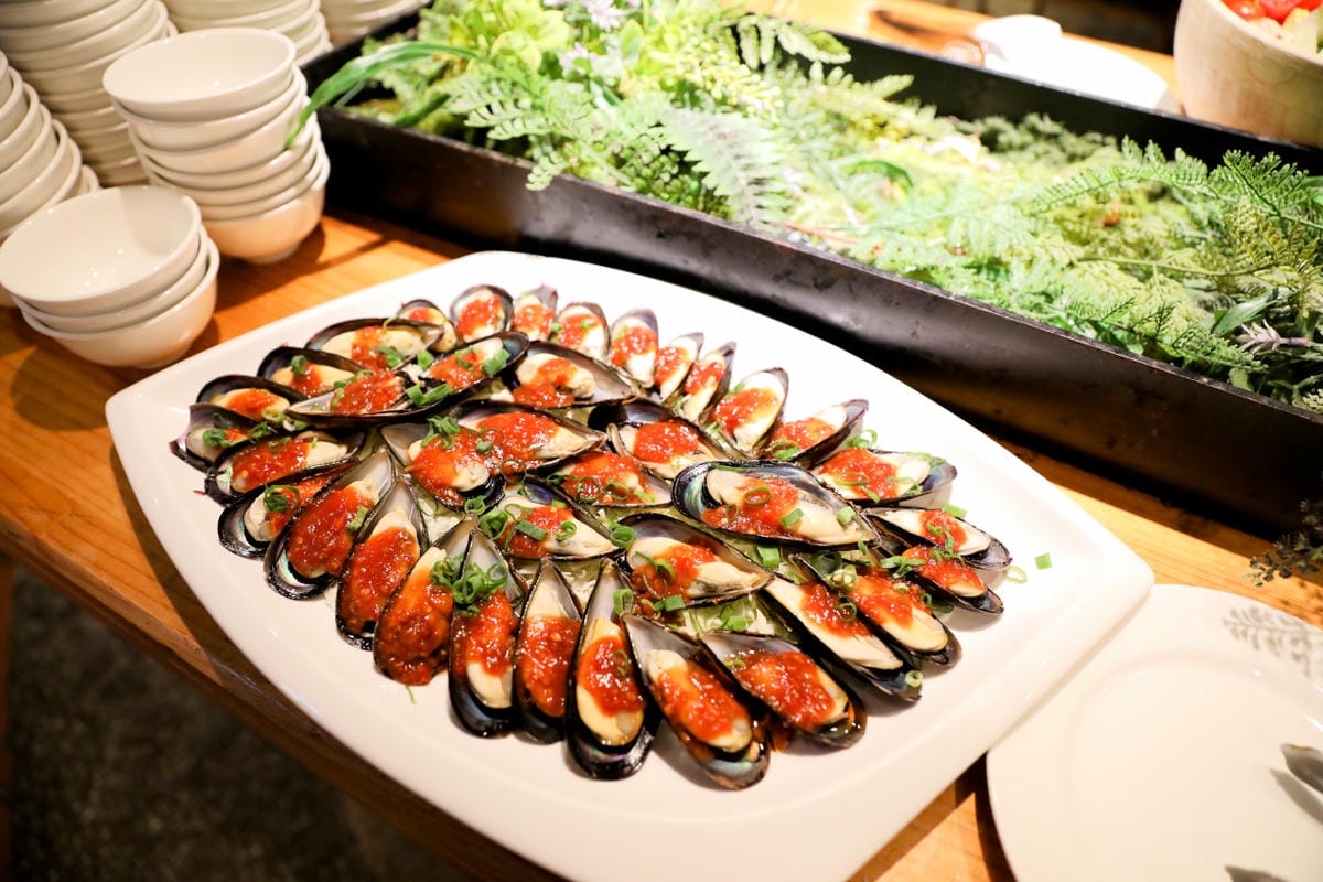 蟬說：暖硫 陽明山溫泉露營推薦! 台北懶人露營一泊二食+圍爐煮茶,帳篷內獨立衛浴