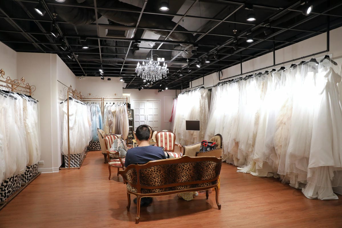 Amber Wedding 攝影工作室 新北婚紗攝影.全家福拍攝推薦! 棚拍.戶外拍攝含妝髮