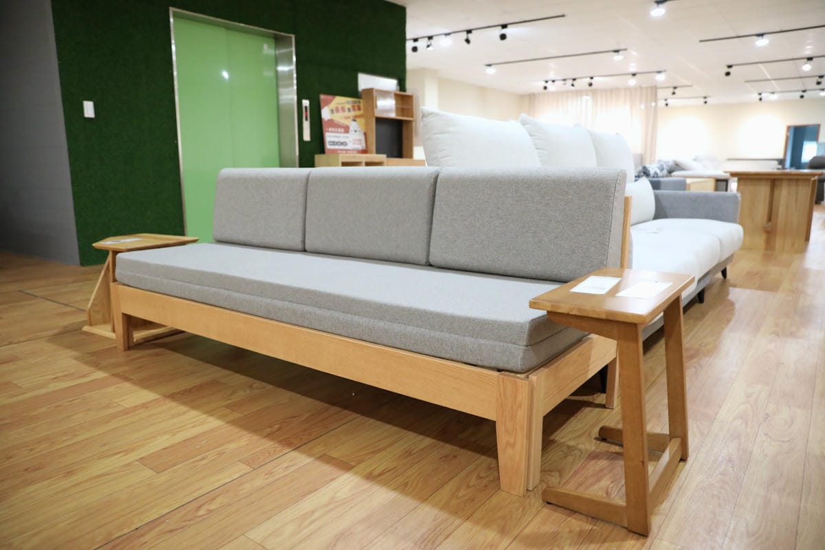 橙家居・設計(桃園店富國店) 高CP值電動沙發推薦! 北歐風.日式實木家具