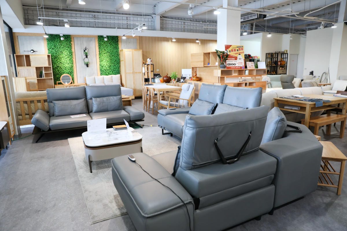 橙家居・設計(桃園店富國店) 高CP值電動沙發推薦! 北歐風.日式實木家具