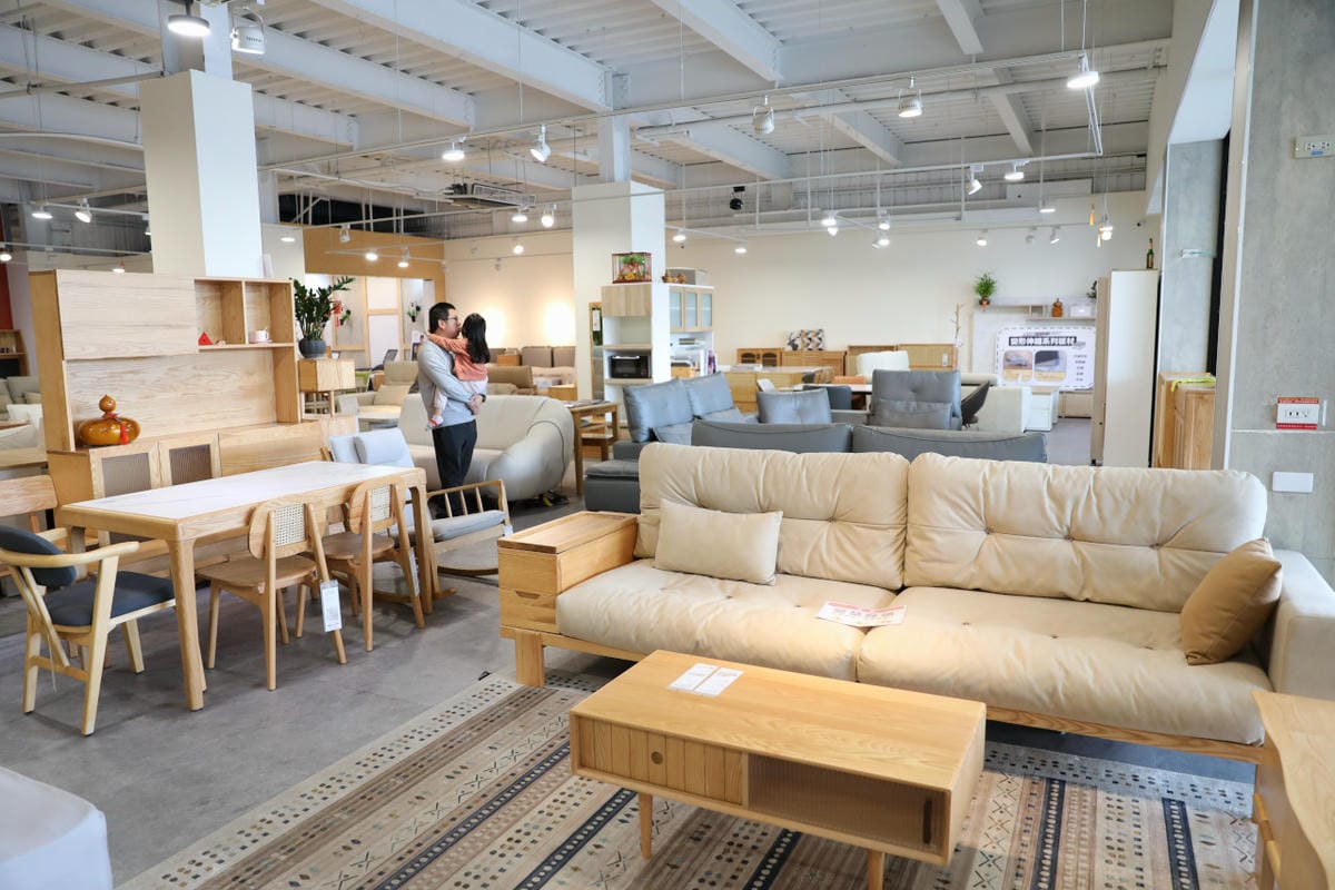 橙家居・設計(桃園店富國店) 高CP值電動沙發推薦! 北歐風.日式實木家具