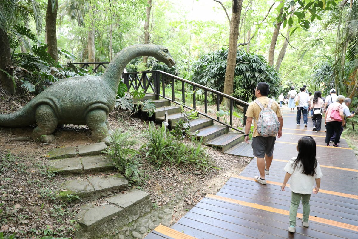 2025苗栗桐花季賞螢火蟲 西湖渡假村 兩天一夜親子旅行推薦!