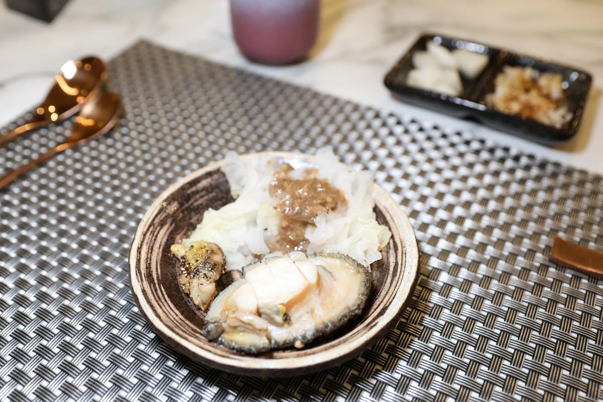 台南美食 明水然．樂(台南中山店) Google 評論4.8高分，頂級無菜單鐵板燒推薦! 龍蝦這麼吃,道道驚艷!