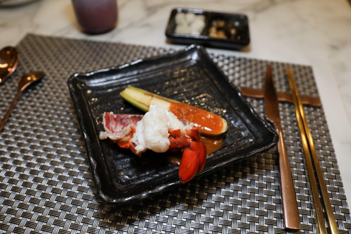 台南美食 明水然．樂(台南中山店) Google 評論4.8高分，頂級無菜單鐵板燒推薦! 龍蝦這麼吃,道道驚艷!