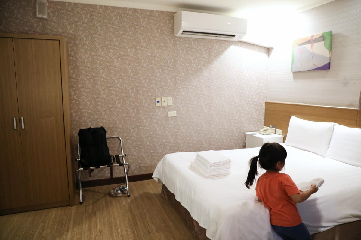 花蓮東大門夜市旁住宿推薦! 小鹿文娛旅宿集團 路境行旅花蓮文化館