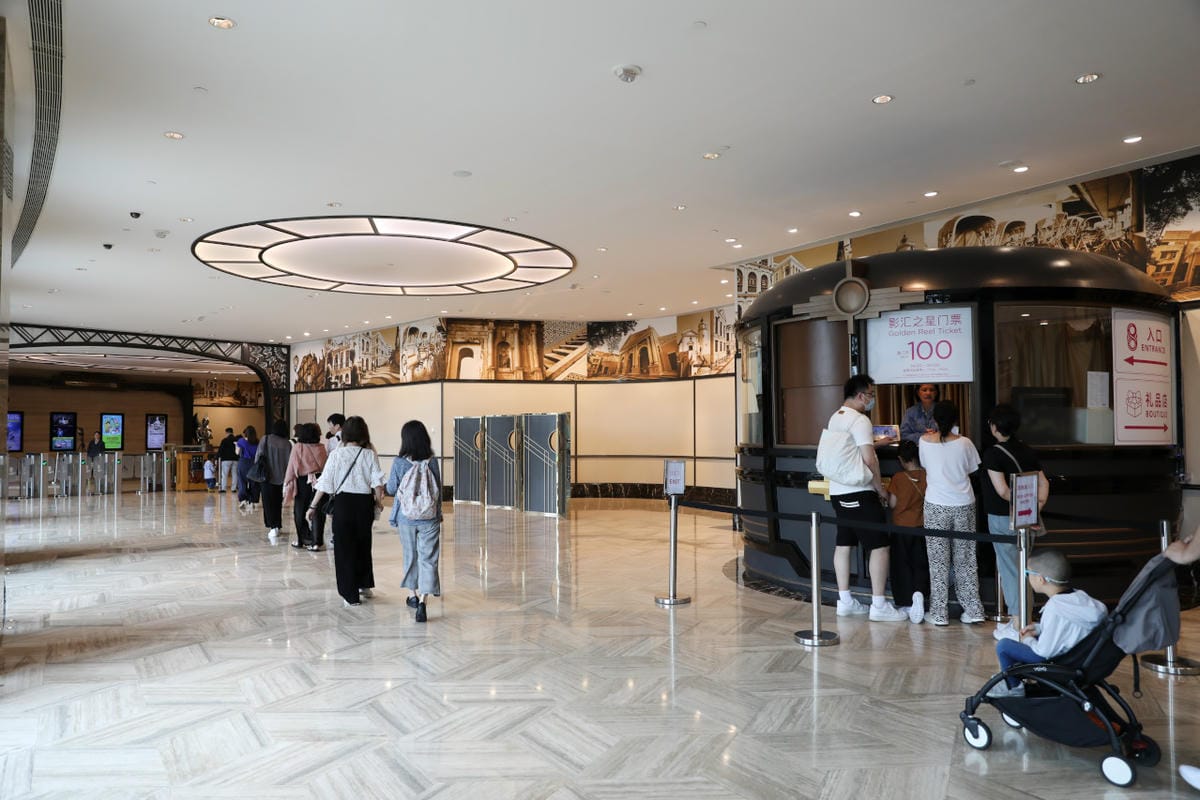 澳門3天2夜親子旅遊玩樂推薦! 澳門必玩新濠影滙水上樂園.滿紛樂園.8字摩天輪 KKday預訂超方便 - 第58張圖 澳門3天2夜親子旅遊玩樂推薦! 澳門必玩新濠影滙水上樂園.滿紛樂園.8字摩天輪 KKday預訂超方便