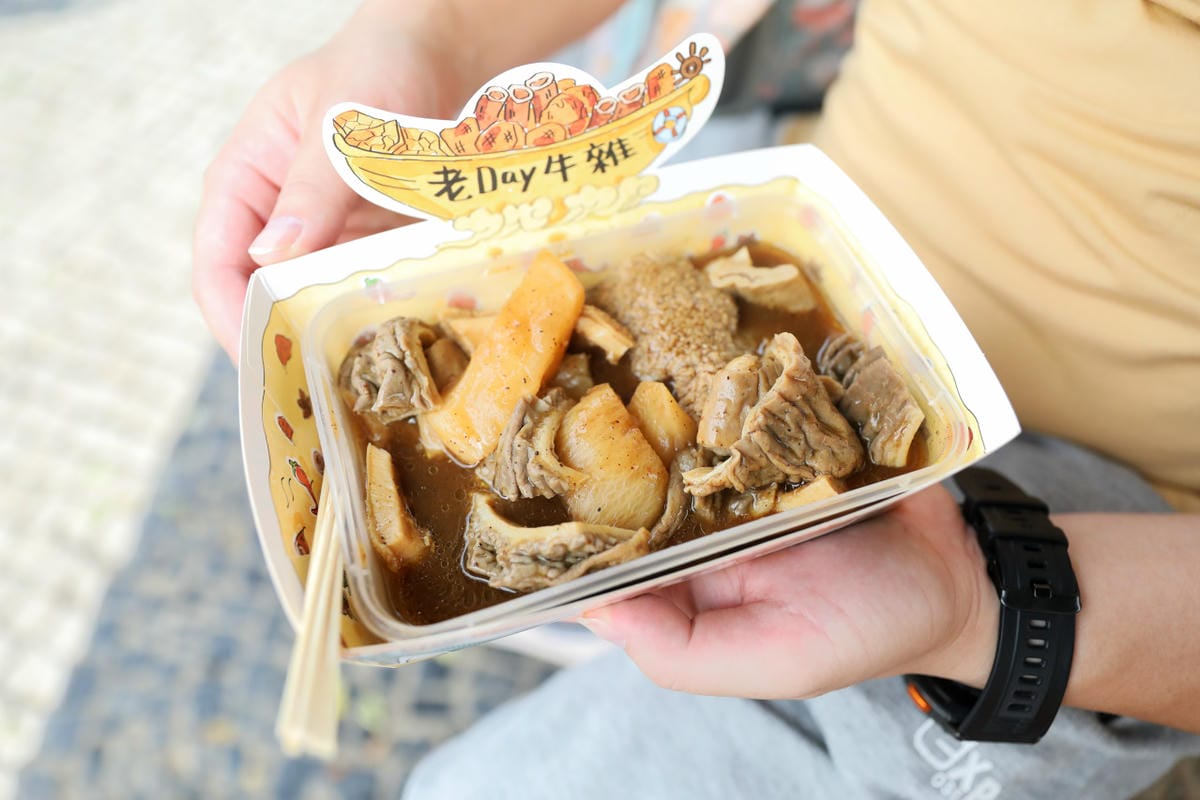 澳門3天2夜親子旅遊行程推薦! 搭輕軌巴士遊澳門 路氹官也街.大三巴牌坊.戀愛巷 吃蛋塔.雞蛋仔.豬扒包.倫記軟滑腸粉