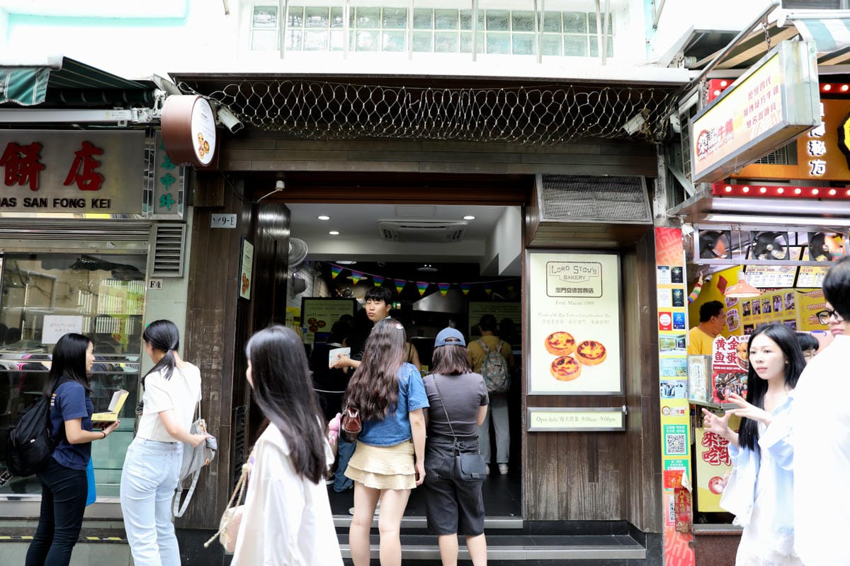 澳門3天2夜親子旅遊行程推薦! 搭輕軌巴士遊澳門 路氹官也街.大三巴牌坊.戀愛巷 吃蛋塔.雞蛋仔.豬扒包.倫記軟滑腸粉