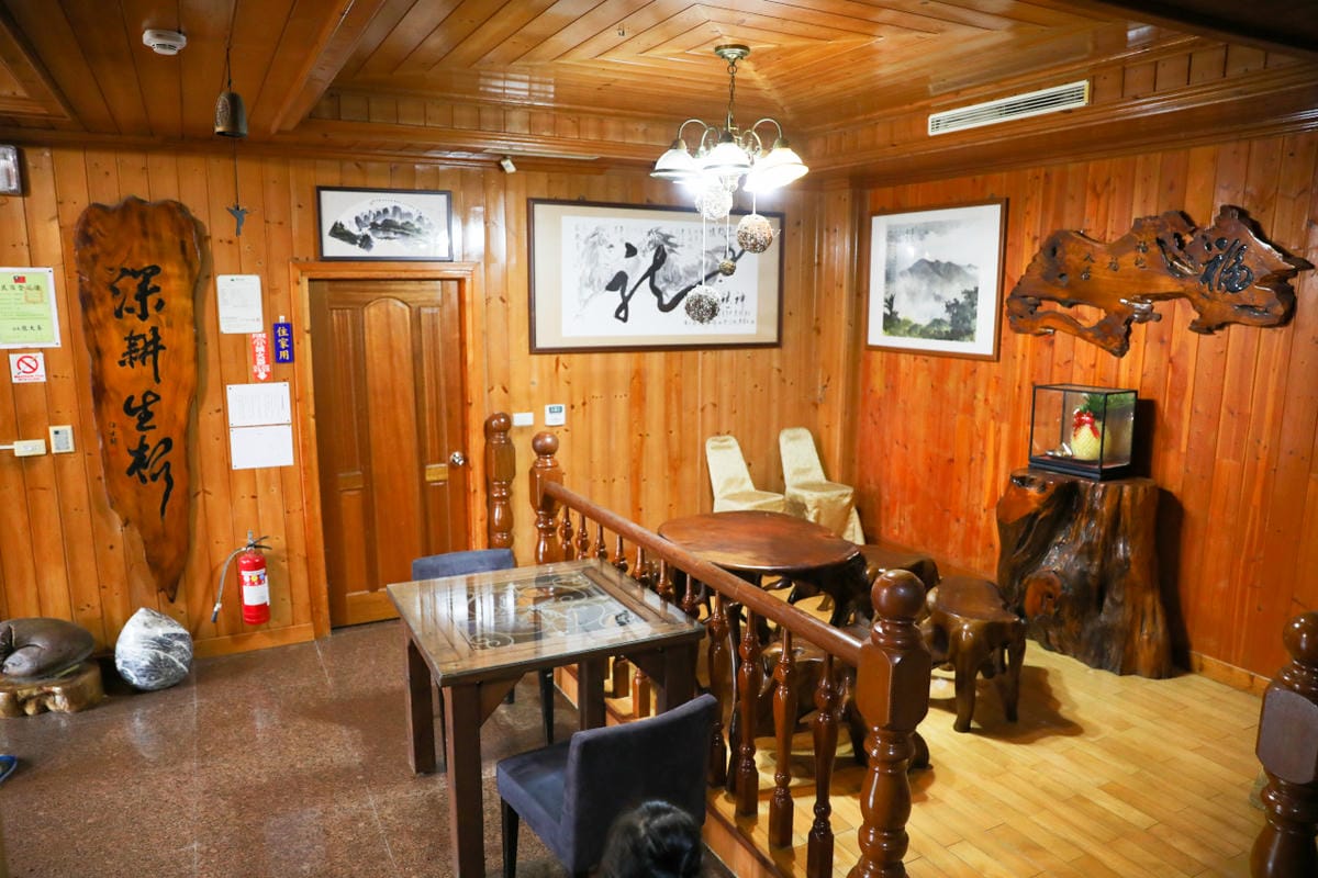 台中新社幸福農莊 包棟木屋.桶仔雞烤肉.親子DIY 兩天一夜活動體驗