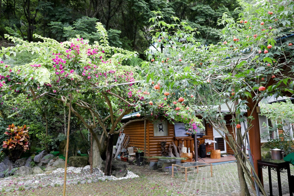 台中新社幸福農莊 包棟木屋.桶仔雞烤肉.親子DIY 兩天一夜活動體驗