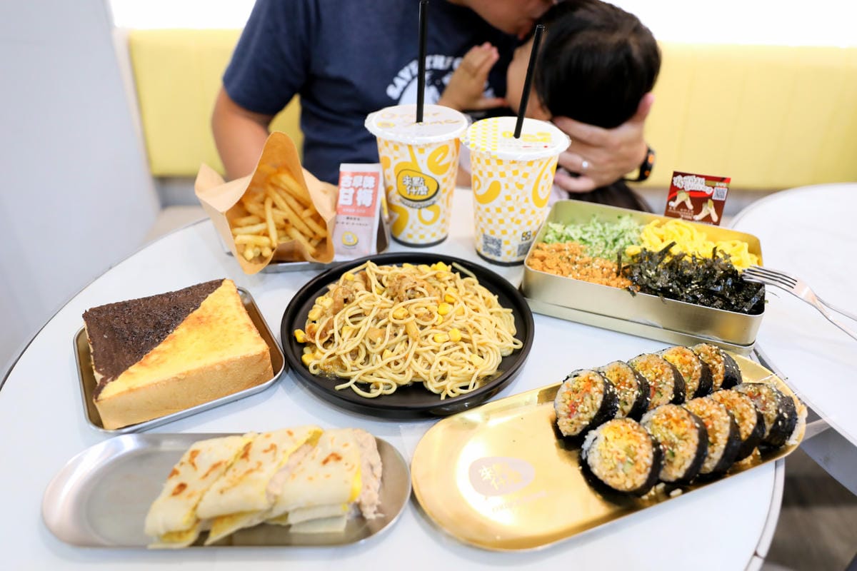 來點什麼早餐店(南屯林新店) 台中特色韓式早午餐推薦! 韓式飯捲.搖搖便當.韓式鐵板麵
