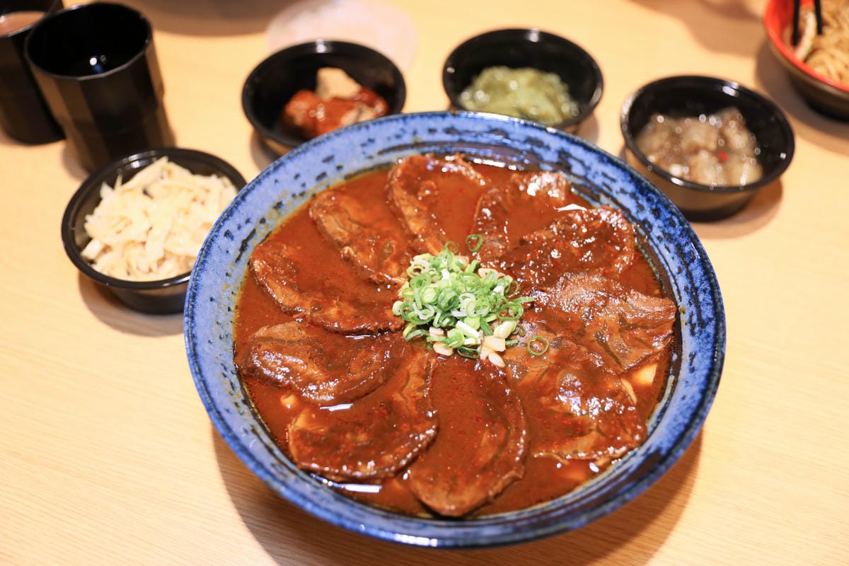 桃園濃郁系牛肉麵推薦! 集英會牛肉麵館(武陵店) 自助吧飲料冰品吃到飽 - 第15張圖 桃園濃郁系牛肉麵推薦! 集英會牛肉麵館(武陵店) 自助吧飲料冰品吃到飽