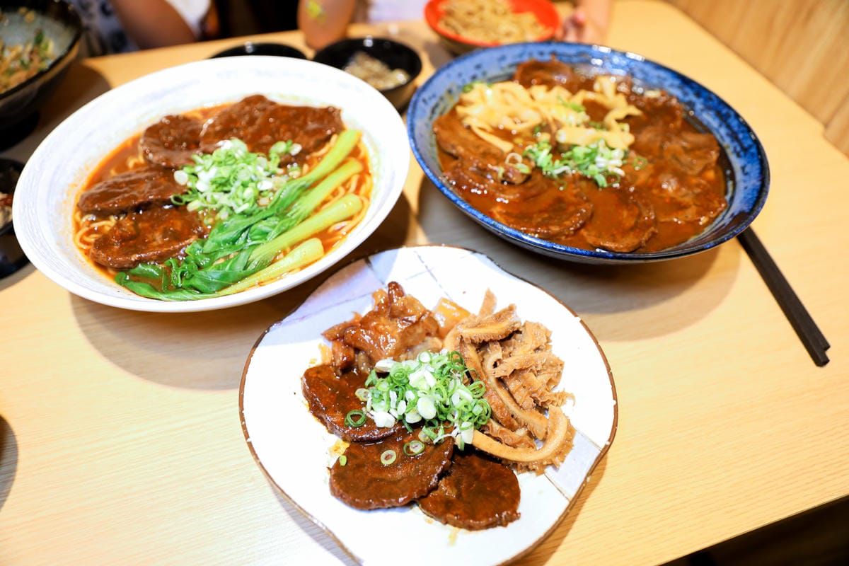 桃園濃郁系牛肉麵推薦! 集英會牛肉麵館(武陵店) 自助吧飲料冰品吃到飽 - 第21張圖 桃園濃郁系牛肉麵推薦! 集英會牛肉麵館(武陵店) 自助吧飲料冰品吃到飽