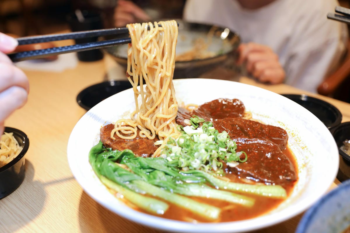 桃園濃郁系牛肉麵推薦! 集英會牛肉麵館(武陵店) 自助吧飲料冰品吃到飽 - 第19張圖 桃園濃郁系牛肉麵推薦! 集英會牛肉麵館(武陵店) 自助吧飲料冰品吃到飽
