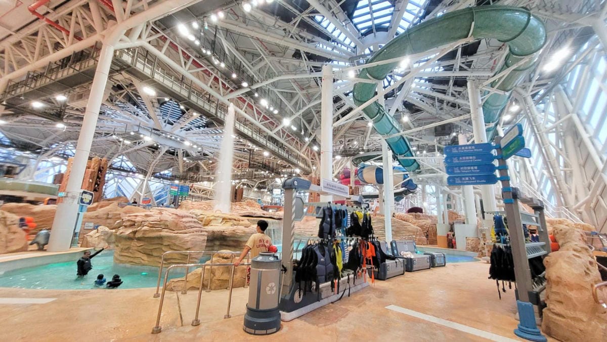 澳門3天2夜親子旅遊玩樂推薦! 澳門必玩新濠影滙水上樂園.滿紛樂園.8字摩天輪 KKday預訂超方便 - 第9張圖 澳門3天2夜親子旅遊玩樂推薦! 澳門必玩新濠影滙水上樂園.滿紛樂園.8字摩天輪 KKday預訂超方便
