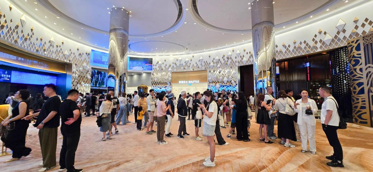 2025水舞間演出重磅回歸 澳門3天2夜親子行程推薦! 新濠天地水舞間必看推薦 KKday預訂超方便! - 第8張圖 2025水舞間演出重磅回歸 澳門3天2夜親子行程推薦! 新濠天地水舞間必看推薦 KKday預訂超方便!