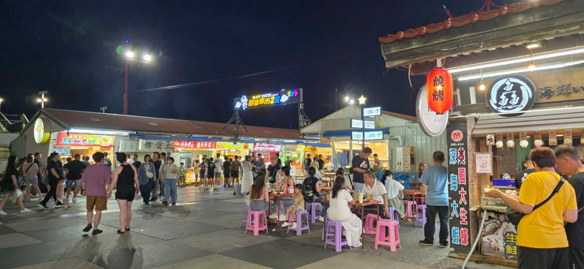 花蓮東大門夜市旁住宿推薦! 小鹿文娛旅宿集團 路境行旅花蓮文化館