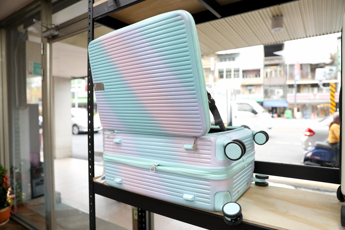 台南行李箱維修店家推薦! 箱間小屋-行李箱專賣維修 台南行李箱專賣