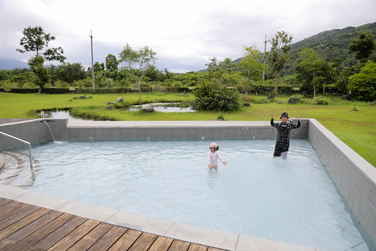兩天一夜花蓮瑞穗小旅行 松邑莊園 悠閒渡假享受山泉水戲水池.黃金湯溫泉