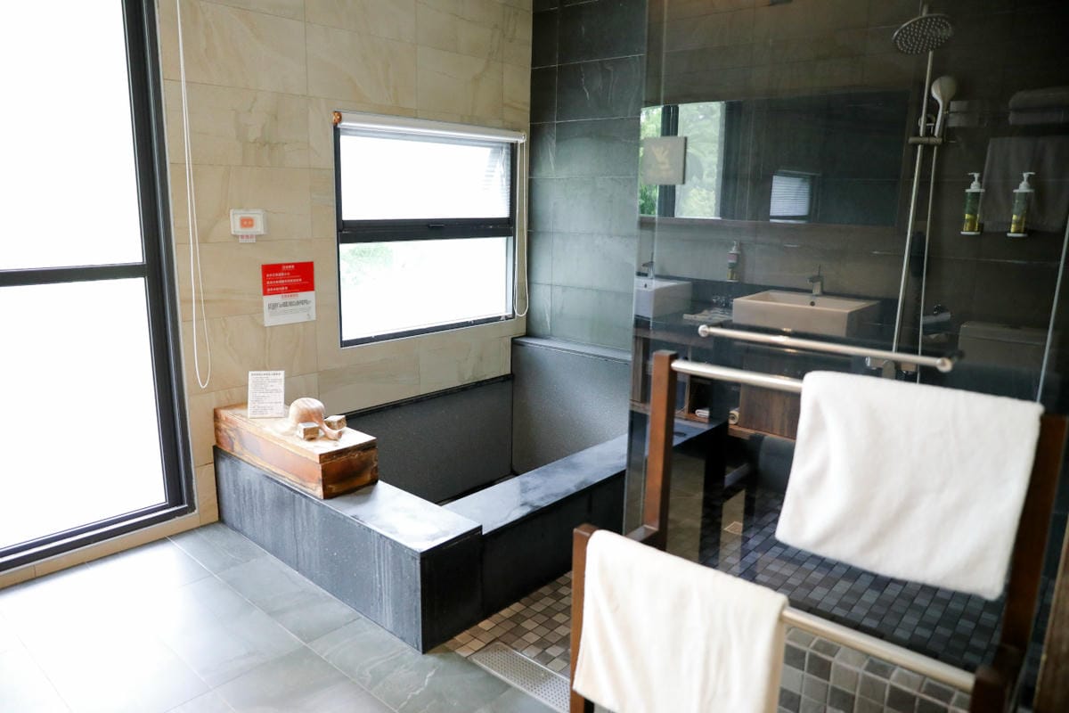 兩天一夜花蓮瑞穗小旅行 松邑莊園 悠閒渡假享受山泉水戲水池.黃金湯溫泉