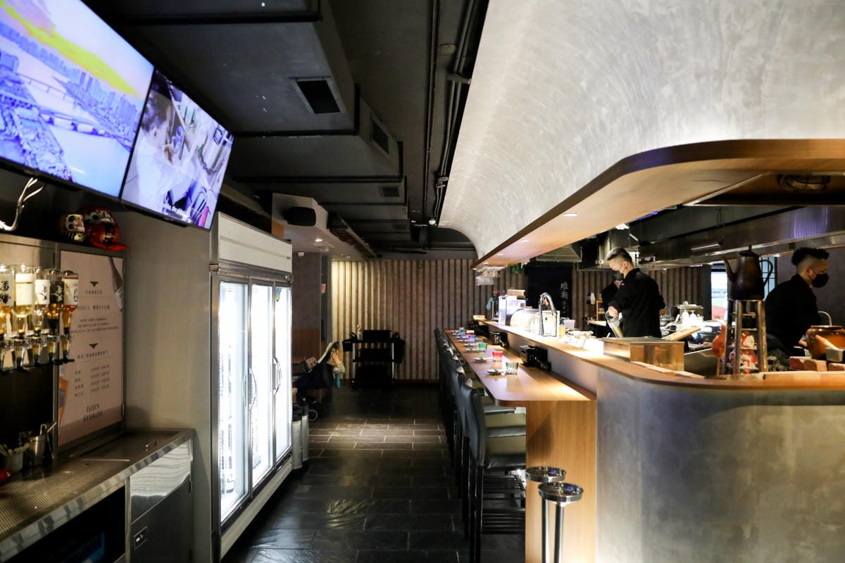 台北深夜食堂推薦! 維新酒餚 松江南京站日式居酒屋 體驗日式酒餚文化 原始燒.稻草燒特色料理