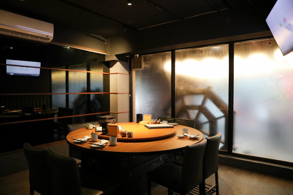 台北深夜食堂推薦! 維新酒餚 松江南京站日式居酒屋 體驗日式酒餚文化 原始燒.稻草燒特色料理
