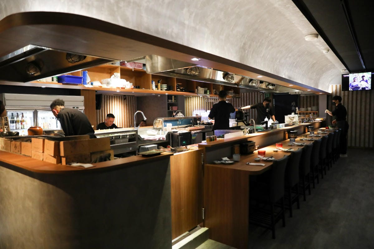 台北深夜食堂推薦! 維新酒餚 松江南京站日式居酒屋 體驗日式酒餚文化 原始燒.稻草燒特色料理