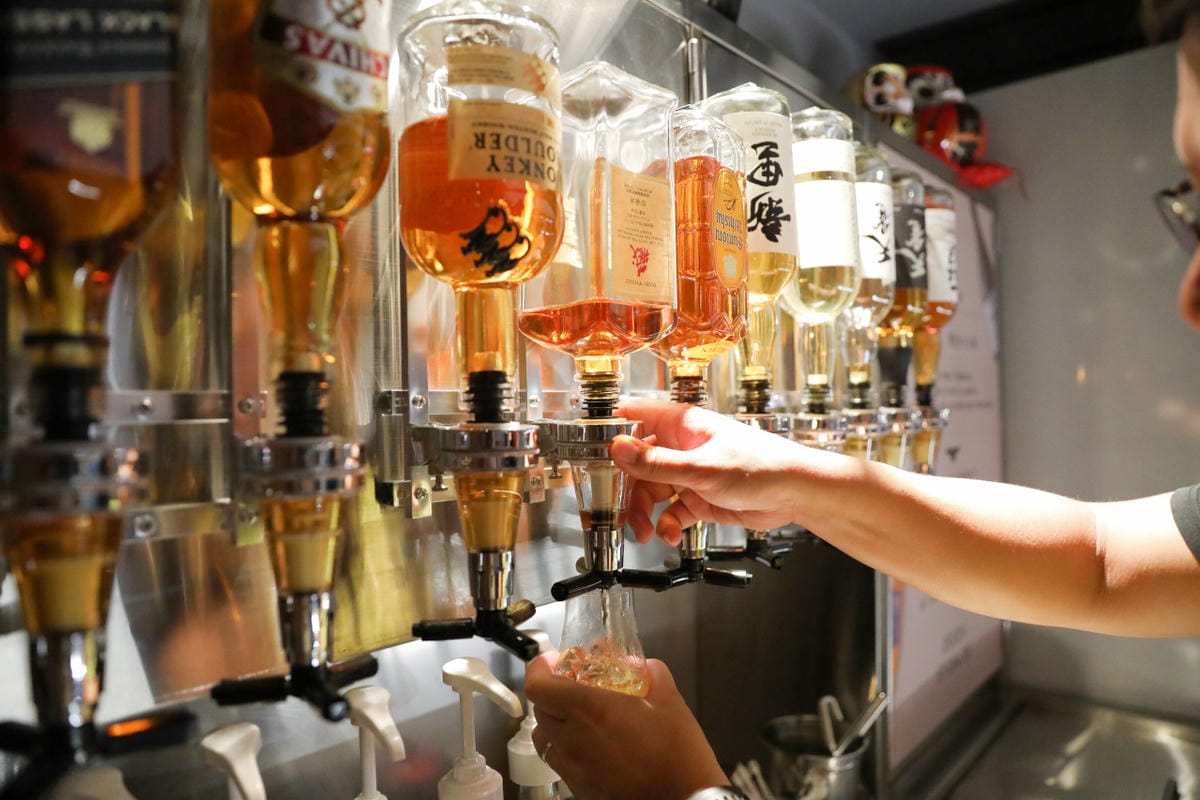 台北深夜食堂推薦! 維新酒餚 松江南京站日式居酒屋 體驗日式酒餚文化 原始燒.稻草燒特色料理