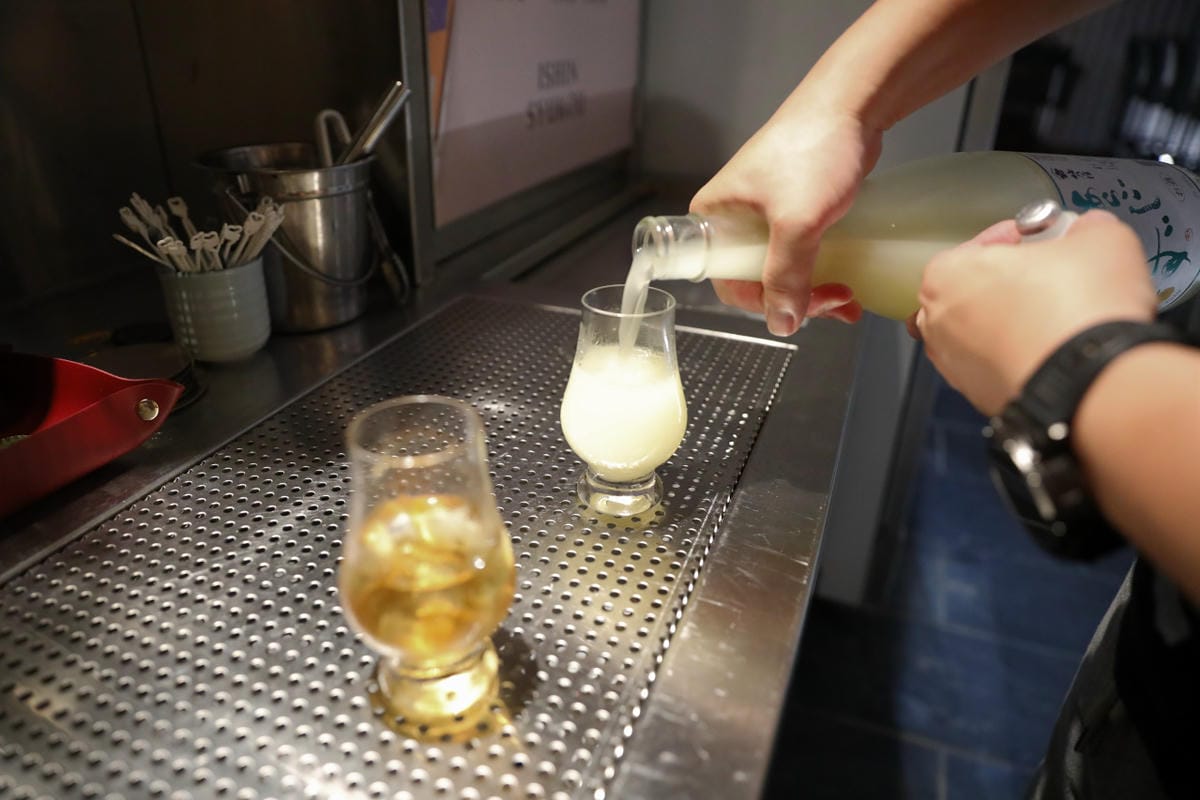台北深夜食堂推薦! 維新酒餚 松江南京站日式居酒屋 體驗日式酒餚文化 原始燒.稻草燒特色料理