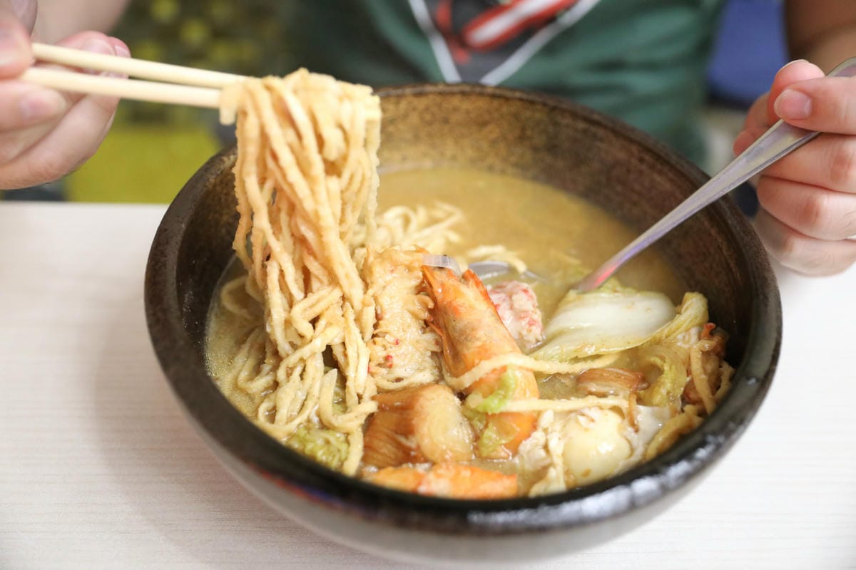 林口早午餐推薦! 拿靠早午餐(林口遠雄仁愛店) 漢堡.脆皮蛋餅.蘿蔔糕排骨.鍋燒意麵