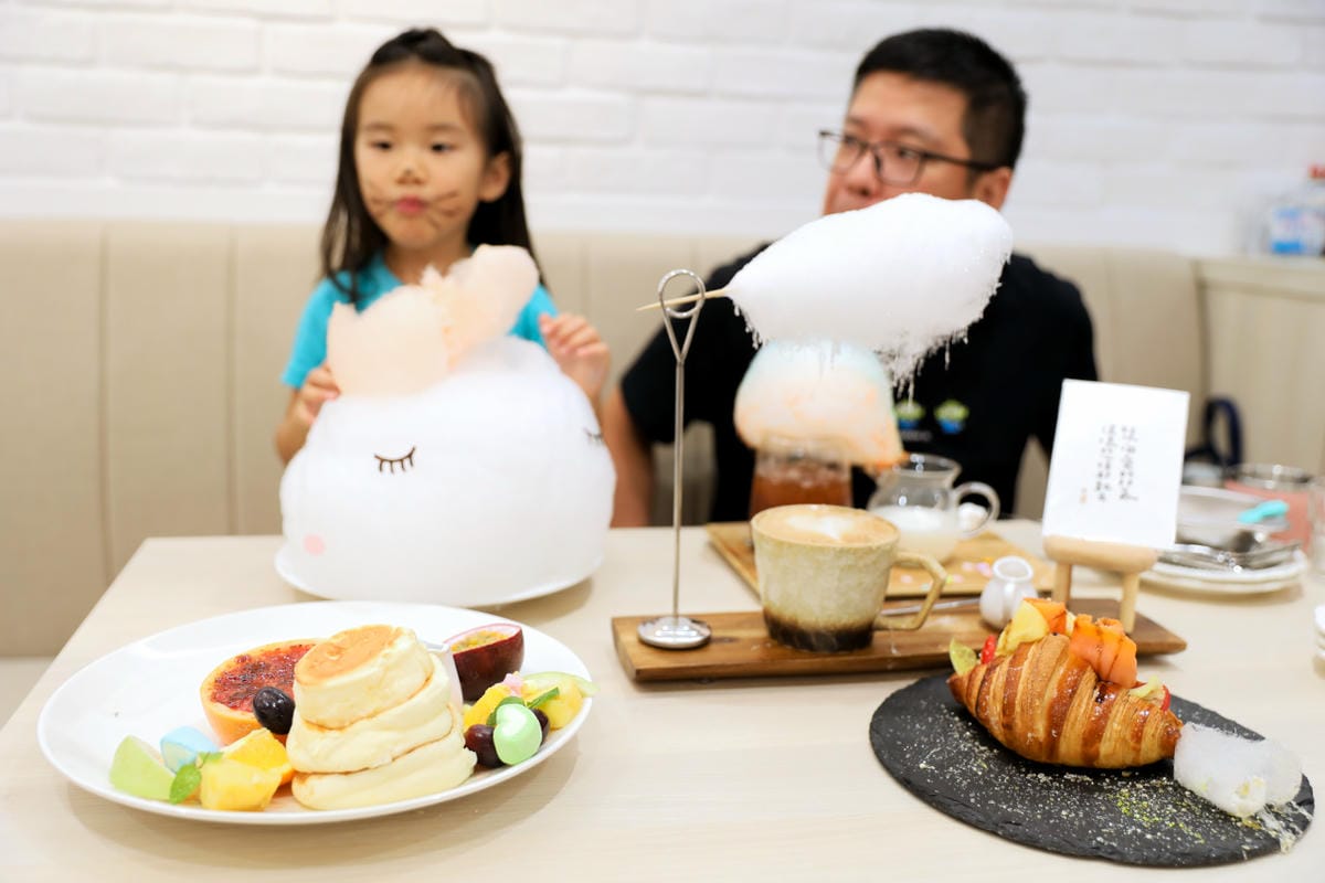 中壢夢幻棉花糖義式餐廳推薦! 雲朵Cloud 義大利麵 早午餐 舒芙蕾鬆餅 棉花糖雲朵咖啡甜點超美超好拍! 親子約會餐廳首選!