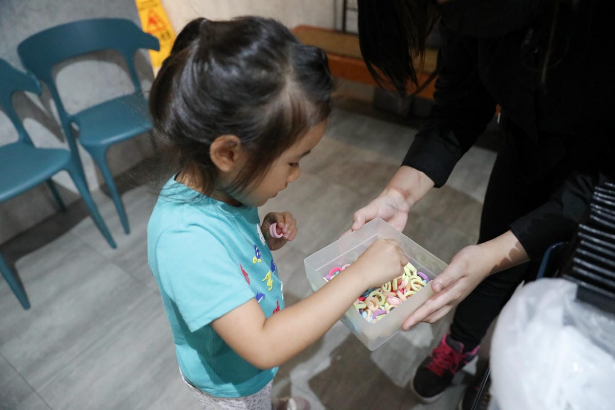 西門町火鍋吃到飽餐廳推薦! 肉多多火鍋(西門店) 爆炒招牌石頭鍋 壽星慶生就吃生日肉蛋糕,新會員好禮送肉盤