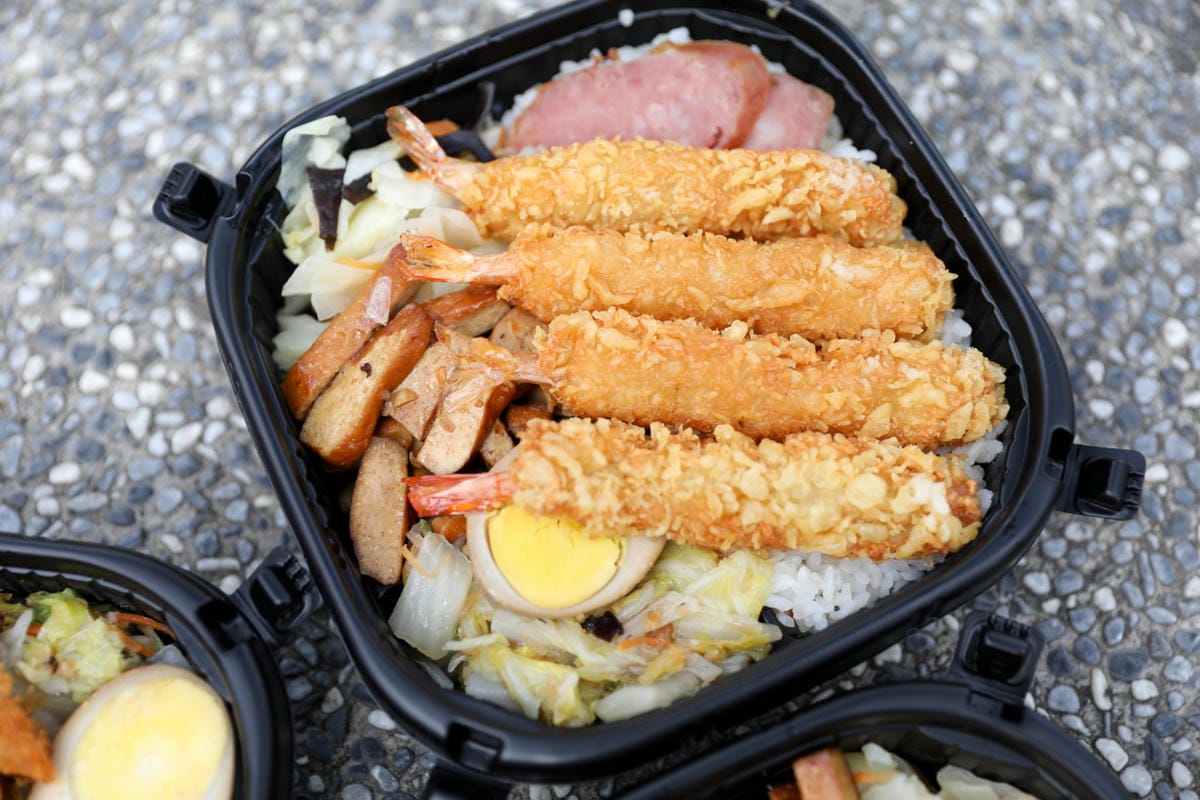 藝文特區外帶美食推薦! 米食Bento 桃園總圖旁同安黃昏市場外帶便當專賣店