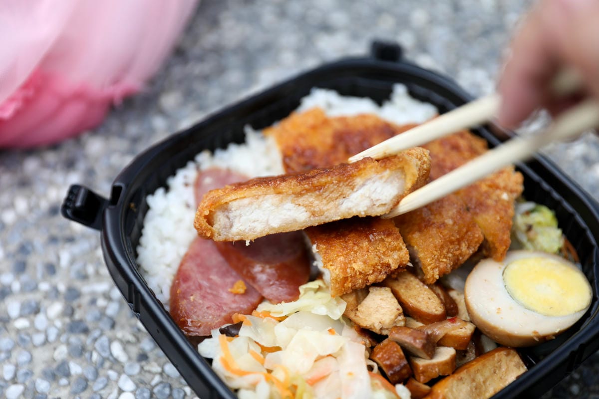 藝文特區外帶美食推薦! 米食Bento 桃園總圖旁同安黃昏市場外帶便當專賣店