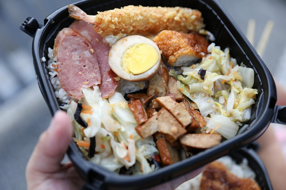 藝文特區外帶美食推薦! 米食Bento 桃園總圖旁同安黃昏市場外帶便當專賣店