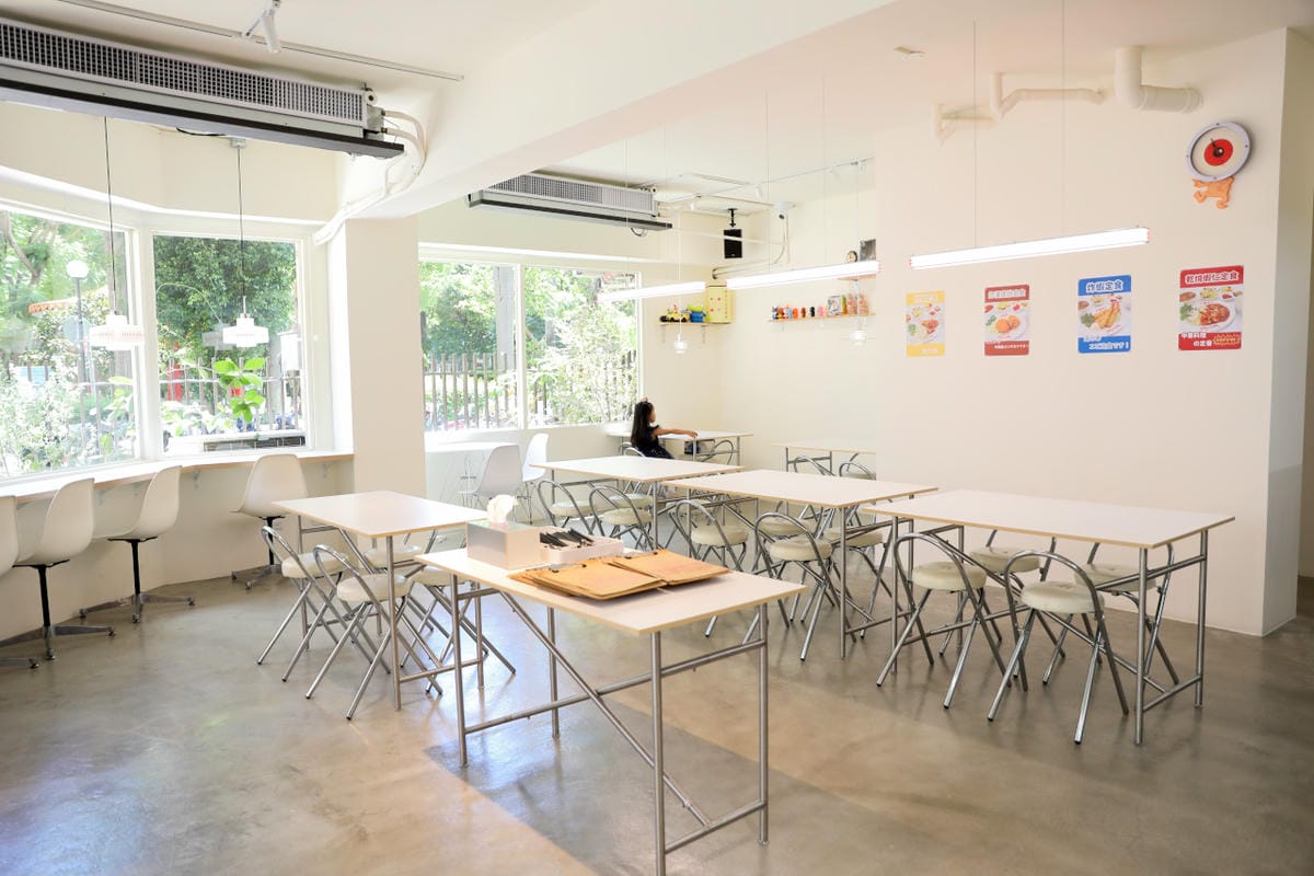 三重超美味漢堡排專賣店 午藏商行 日式定食推薦! 還有好吃的布丁唷~ - 第5張圖 三重超美味漢堡排專賣店 午藏商行 日式定食推薦! 還有好吃的布丁唷~